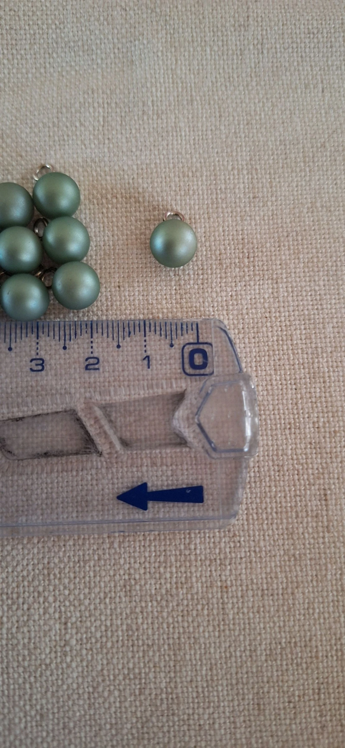 10 botones de 10 mm de imitación de perlas de cultivo verde claro – photo 2